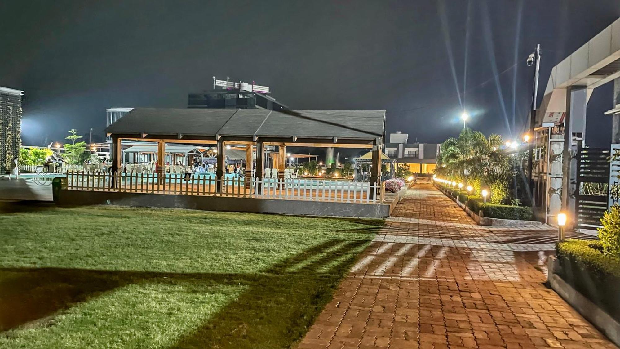 Kanke Resort Rātu Exteriör bild